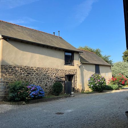 Le Logis De La Lettre Bed and Breakfast Tinténiac Esterno foto