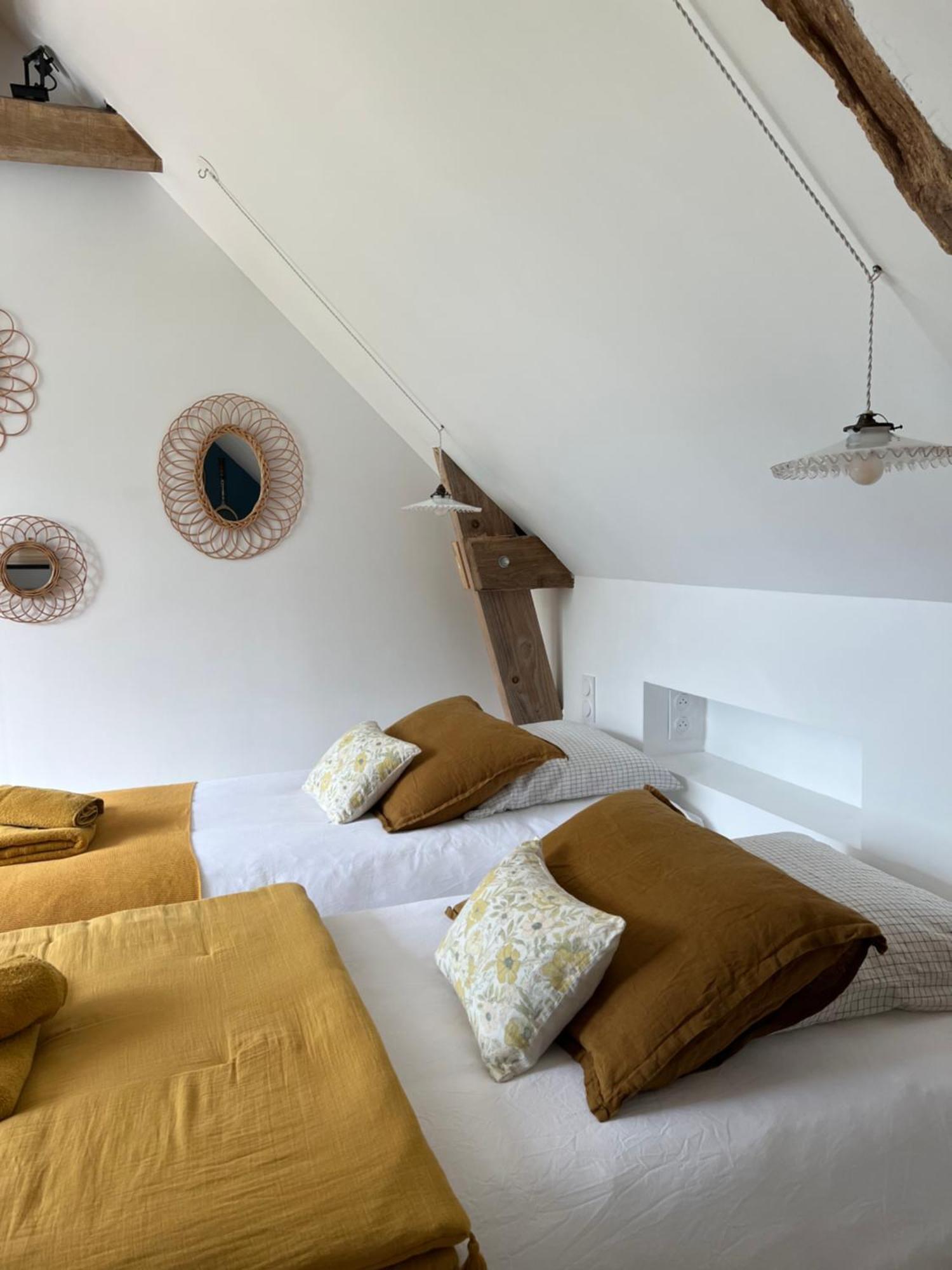 Le Logis De La Lettre Bed and Breakfast Tinténiac Esterno foto